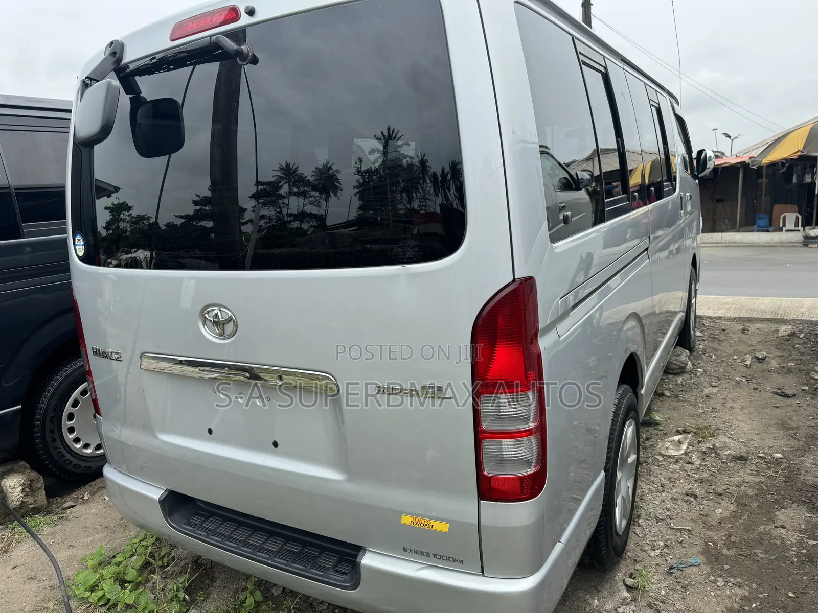 Toyota HiAce 2010 Silver