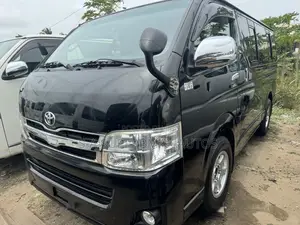 Toyota HiAce 2013 Black