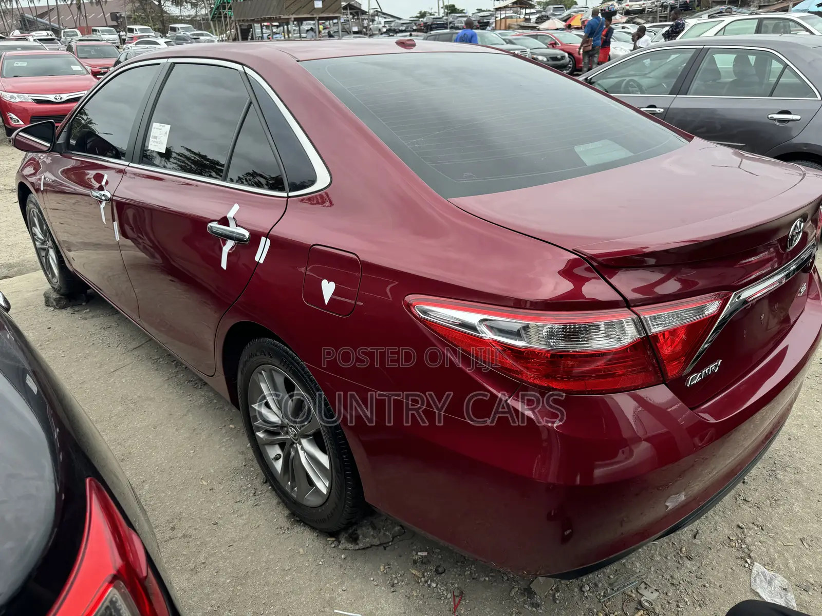 Toyota Camry 2016 Red