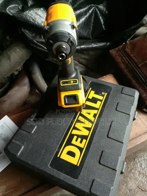68 Volt Cordless Dewalt Screwdriver Machine