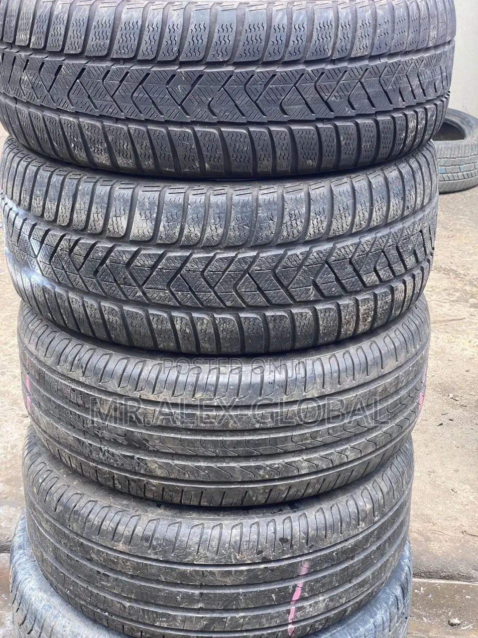 245/45/18 Prerie