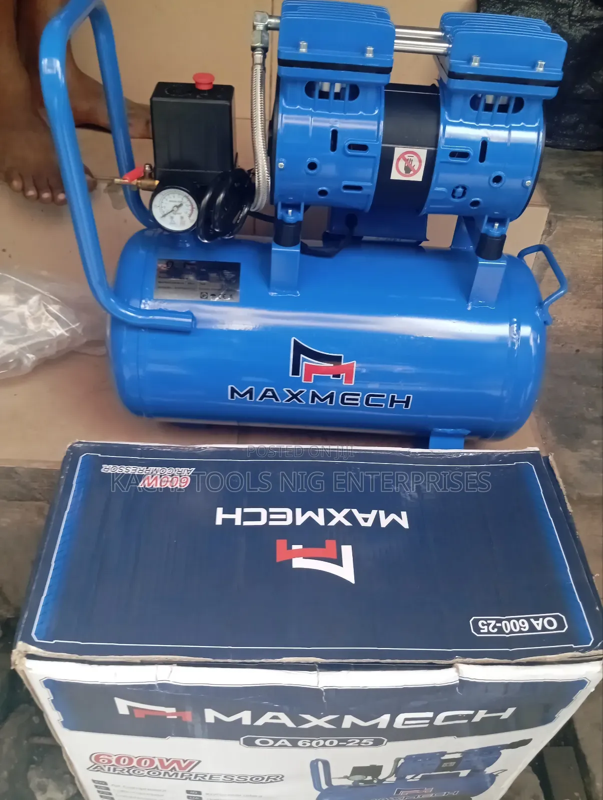 25 Liters Oilless Compressor Machine