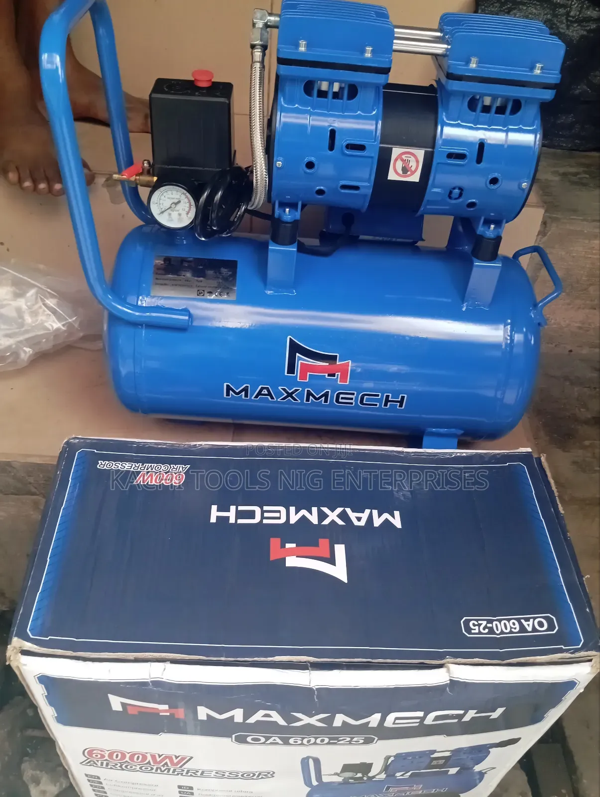 25 Liters Oilless Compressor Machine