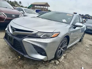Toyota Camry 2018 Gray