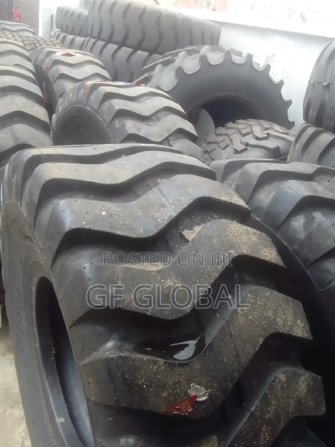 Tractor and Catapillar Tyres