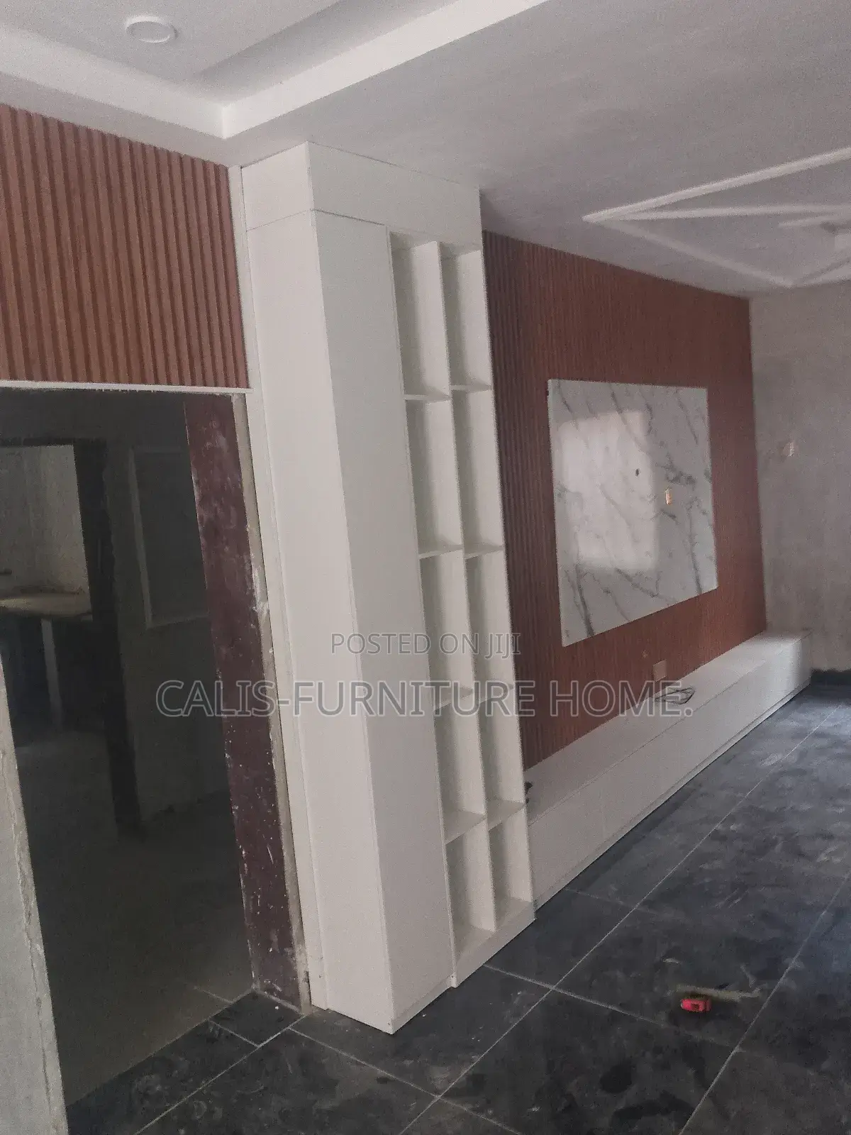 12ft X 8ft TV Console