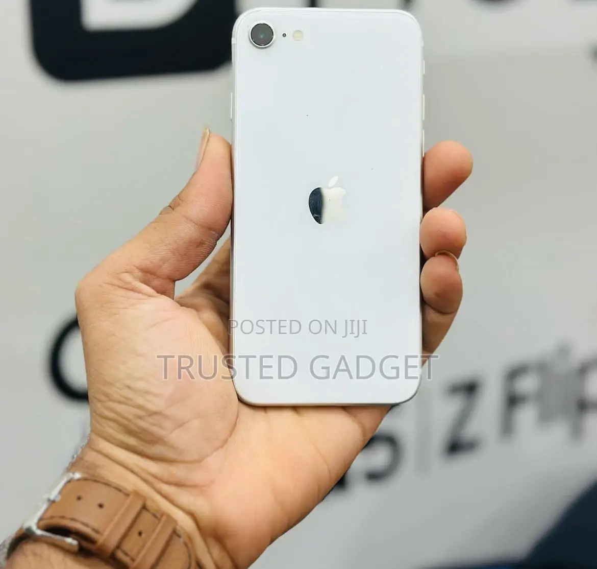 Apple iPhone SE (2020) 64 GB White