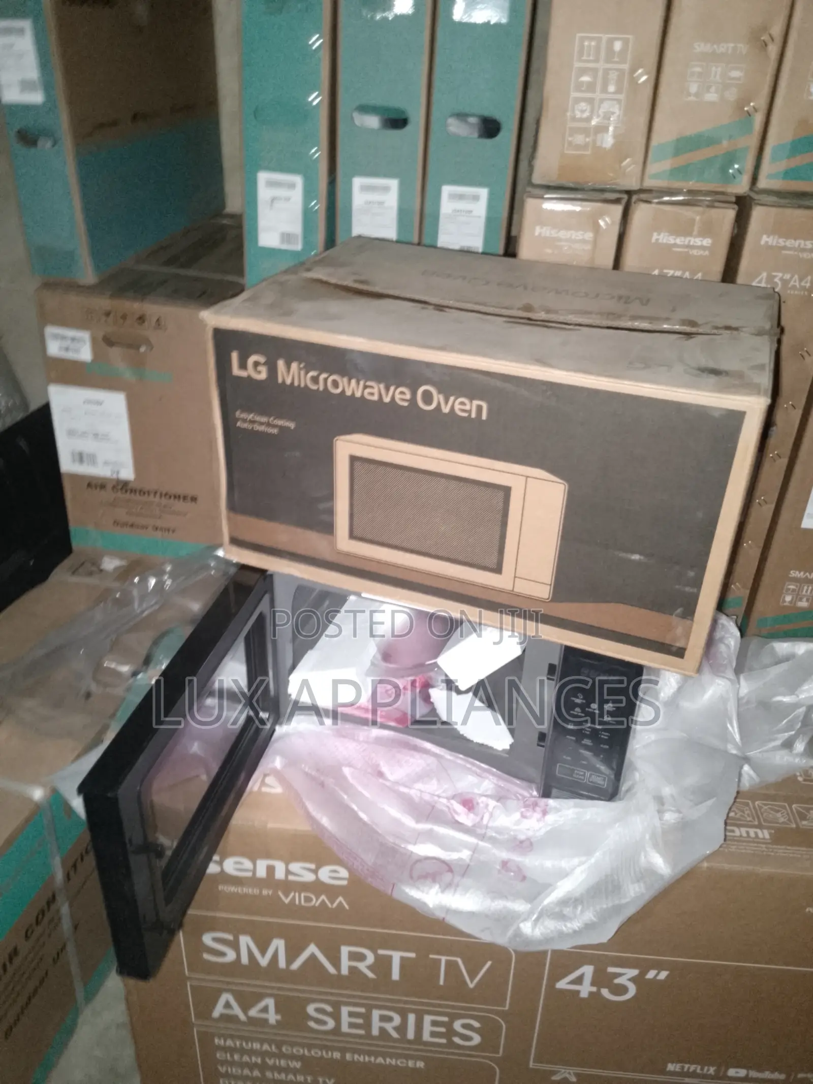Unique LG Push Relieased Door Microwave
