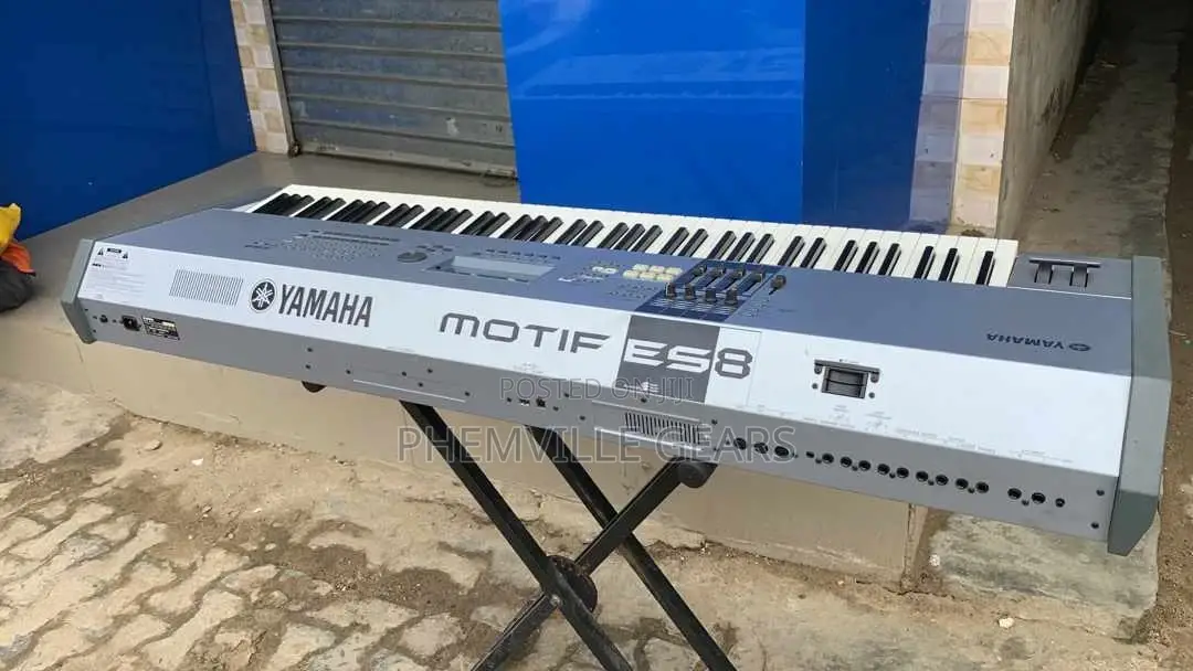 Yamaha Motif ES8