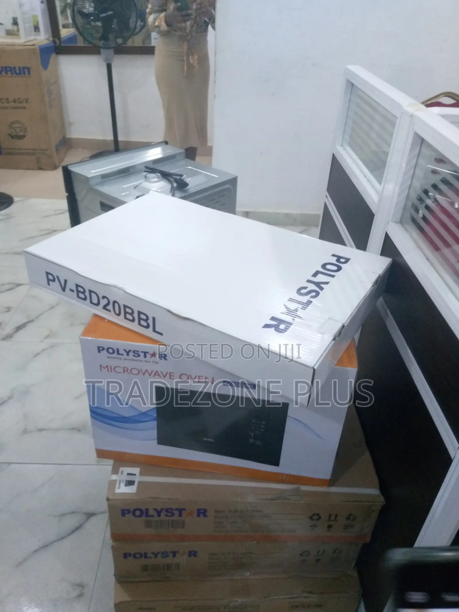 Qualiyt 20L Polystar Black Microwave Oven