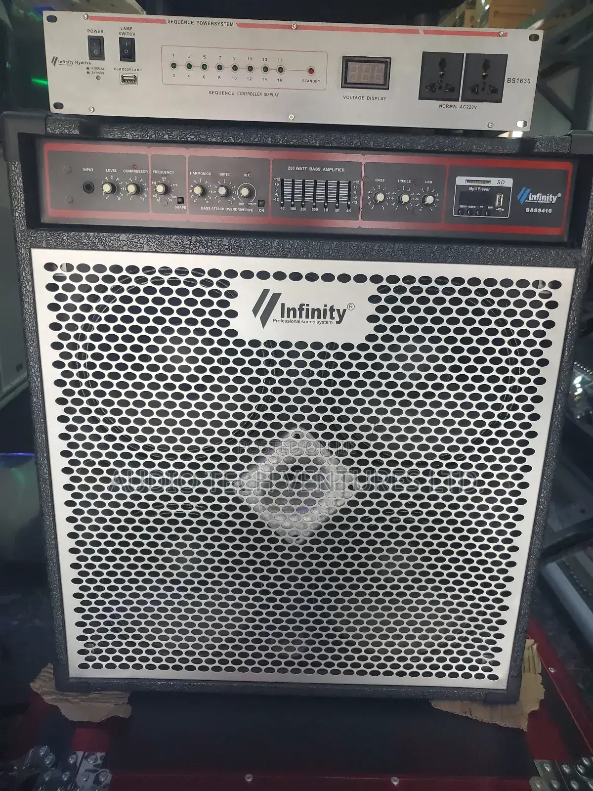 Infinity Bass Combo 250 Watts