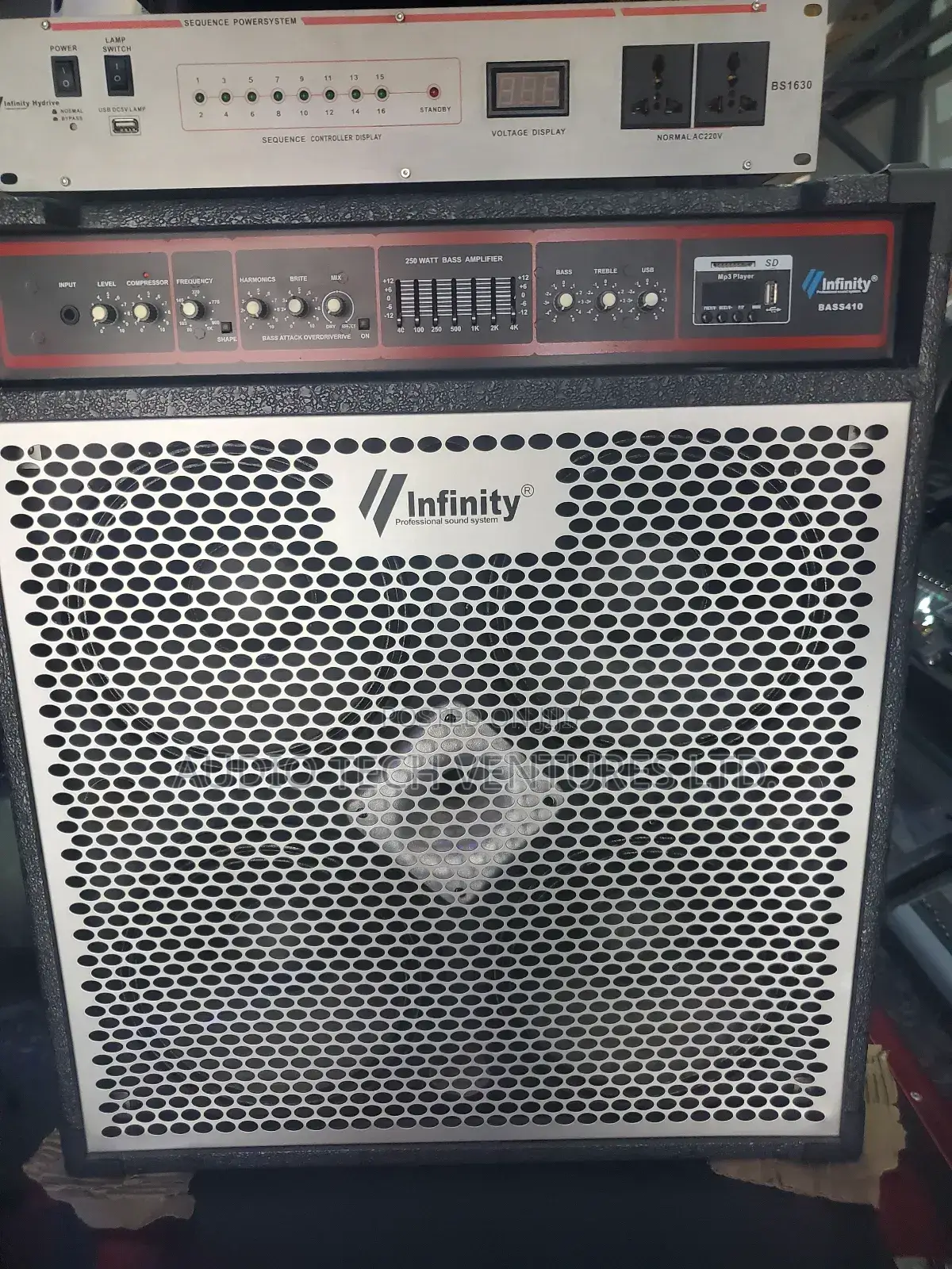 Infinity Bass Combo 250 Watts