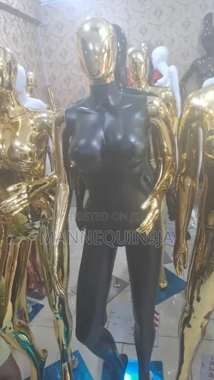 Size 12 Black and Gold Female Mannequin