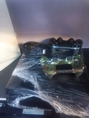 Clean Uk Playstation 4 With 10 Games Installed Fc26 Etc 1pad