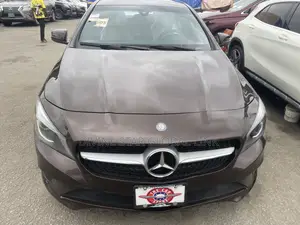Mercedes-Benz GLA 250 2018 Brown