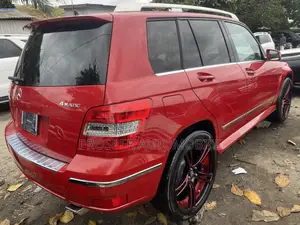 Mercedes-Benz GLK-Class 350 4MATIC 2010 Red