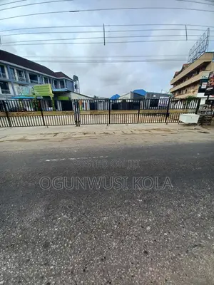 Photo - Bungalow With a Massive Frontage