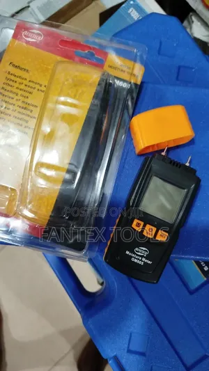 Wood Moisture Meter.