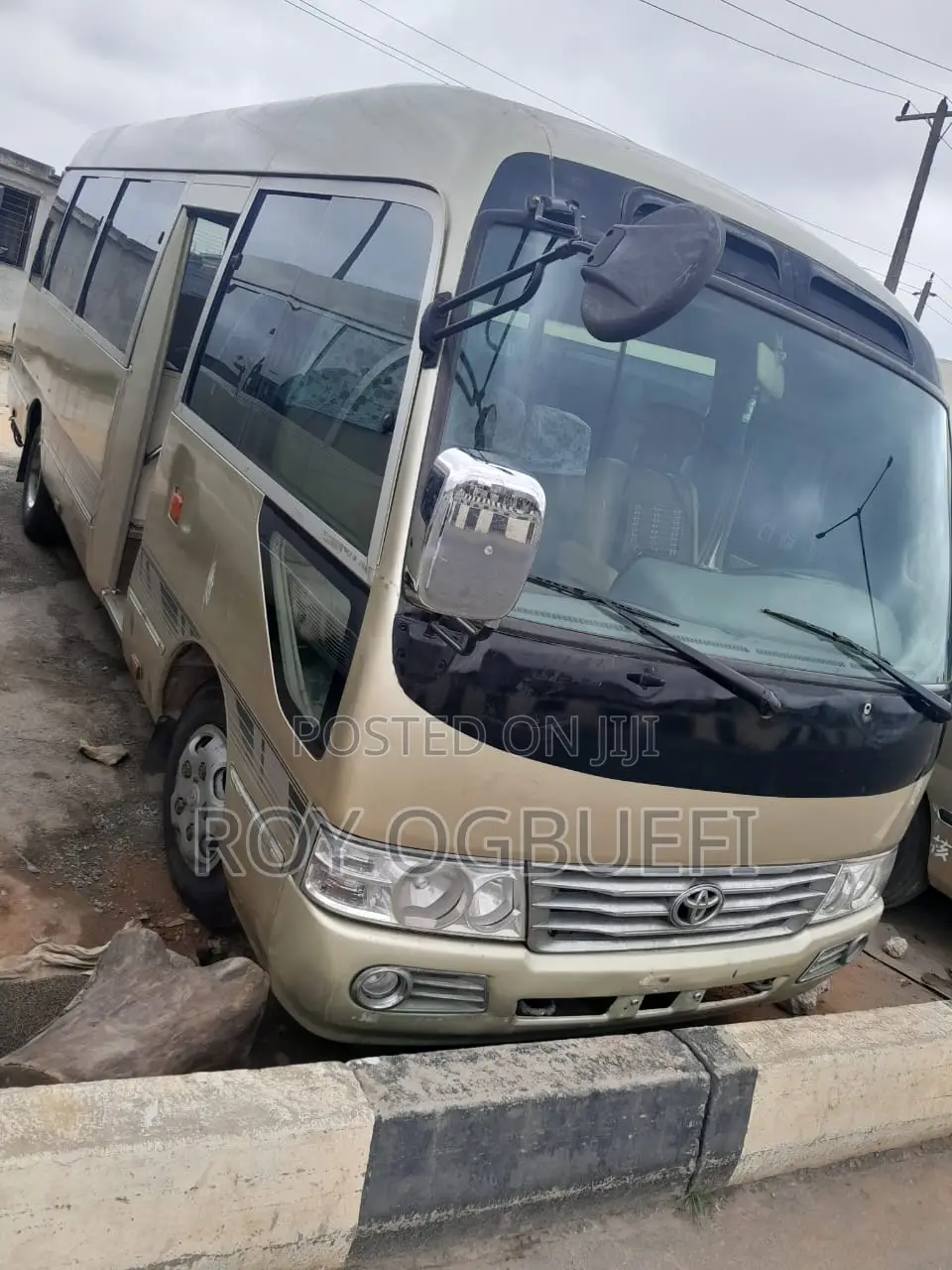 Toyota Coaster 2017 Gold