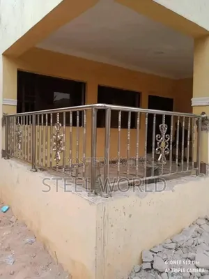 Arc View Stainless Handrail