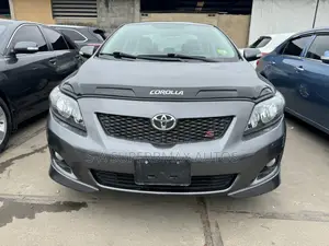 Toyota Corolla 2010 Gray