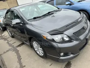 Toyota Corolla 2010 Gray