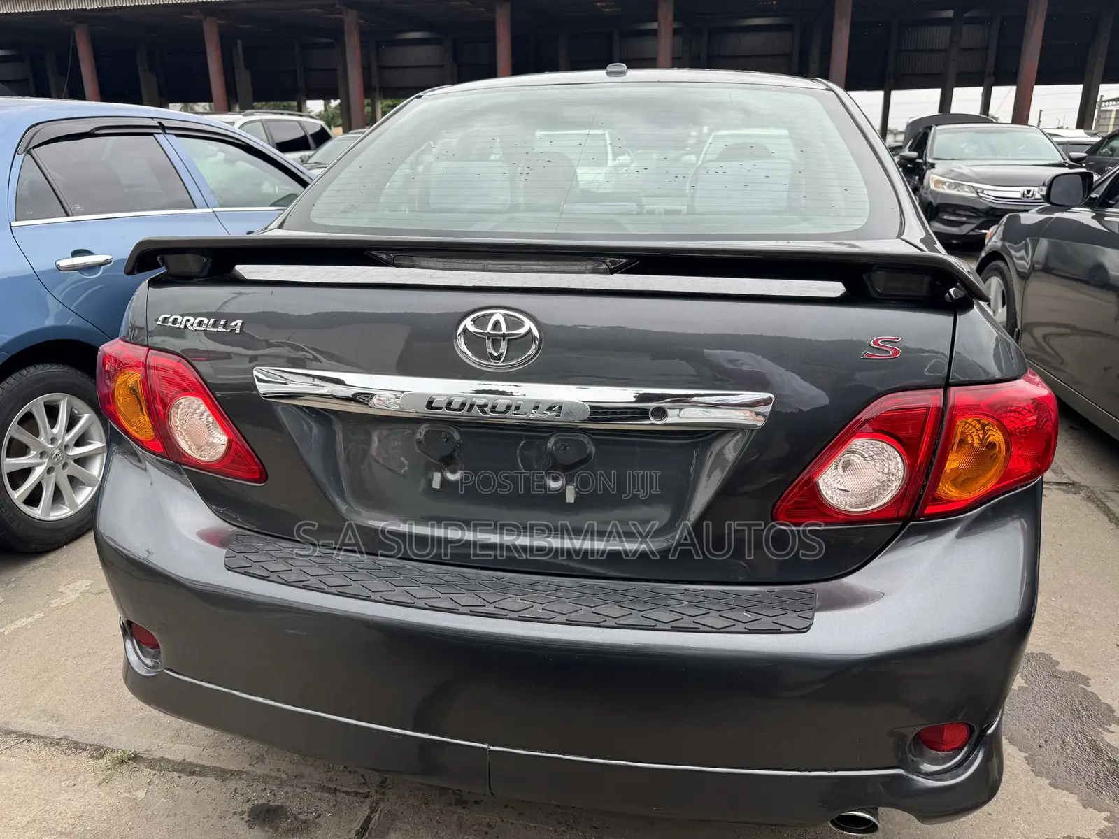 Toyota Corolla 2010 Gray