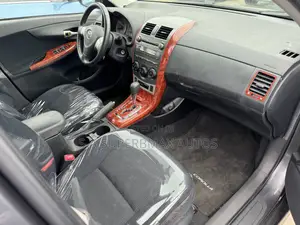 Toyota Corolla 2010 Gray
