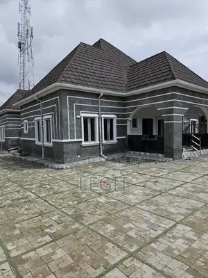 4bdrm Bungalow in Minna for sale