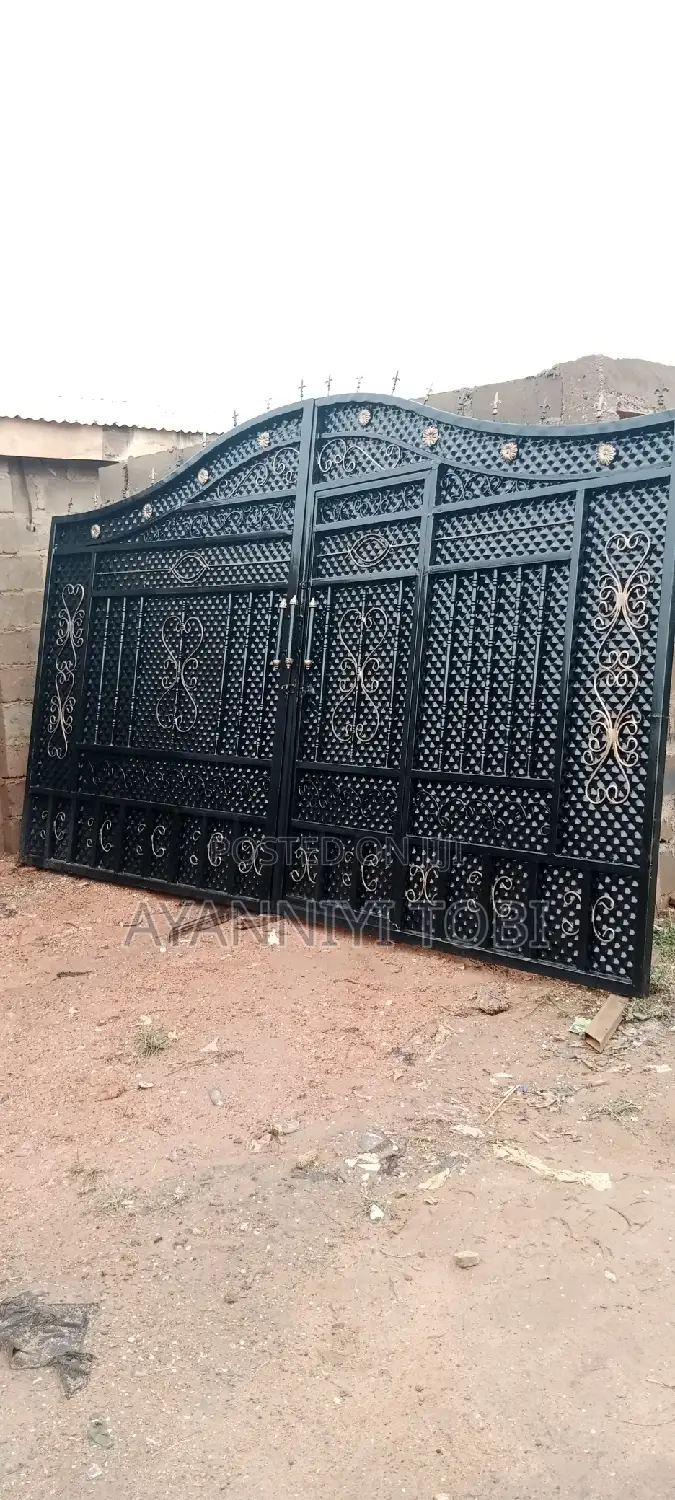 Design Iron Gate