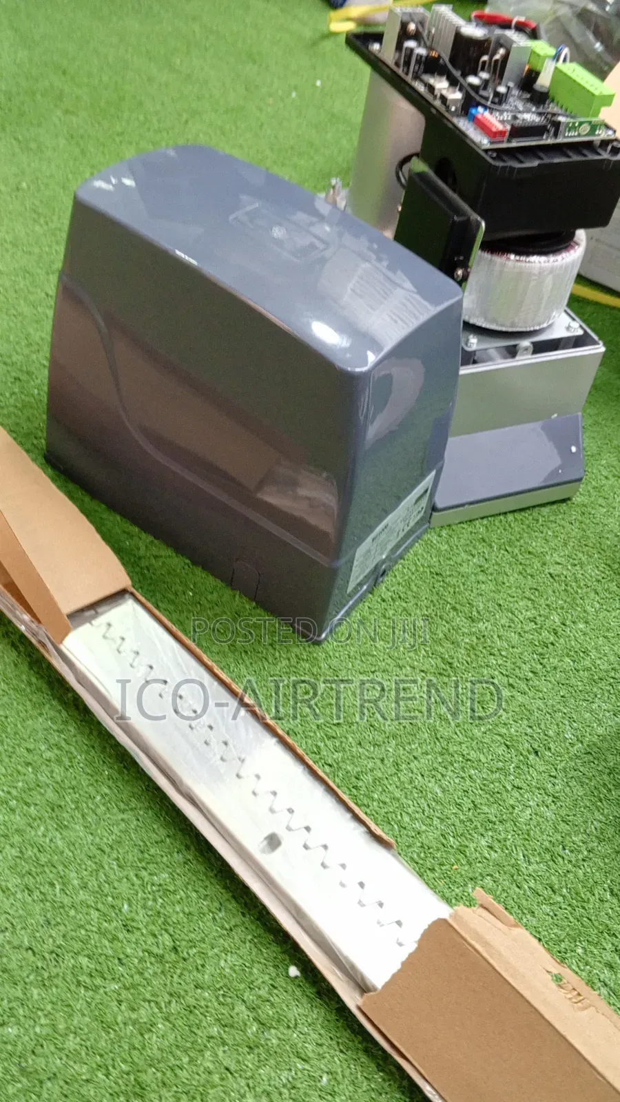 Solar Powered Smart Sliding Gate Operator +App +Installation