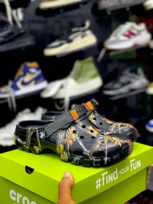 Crocs-Off Road