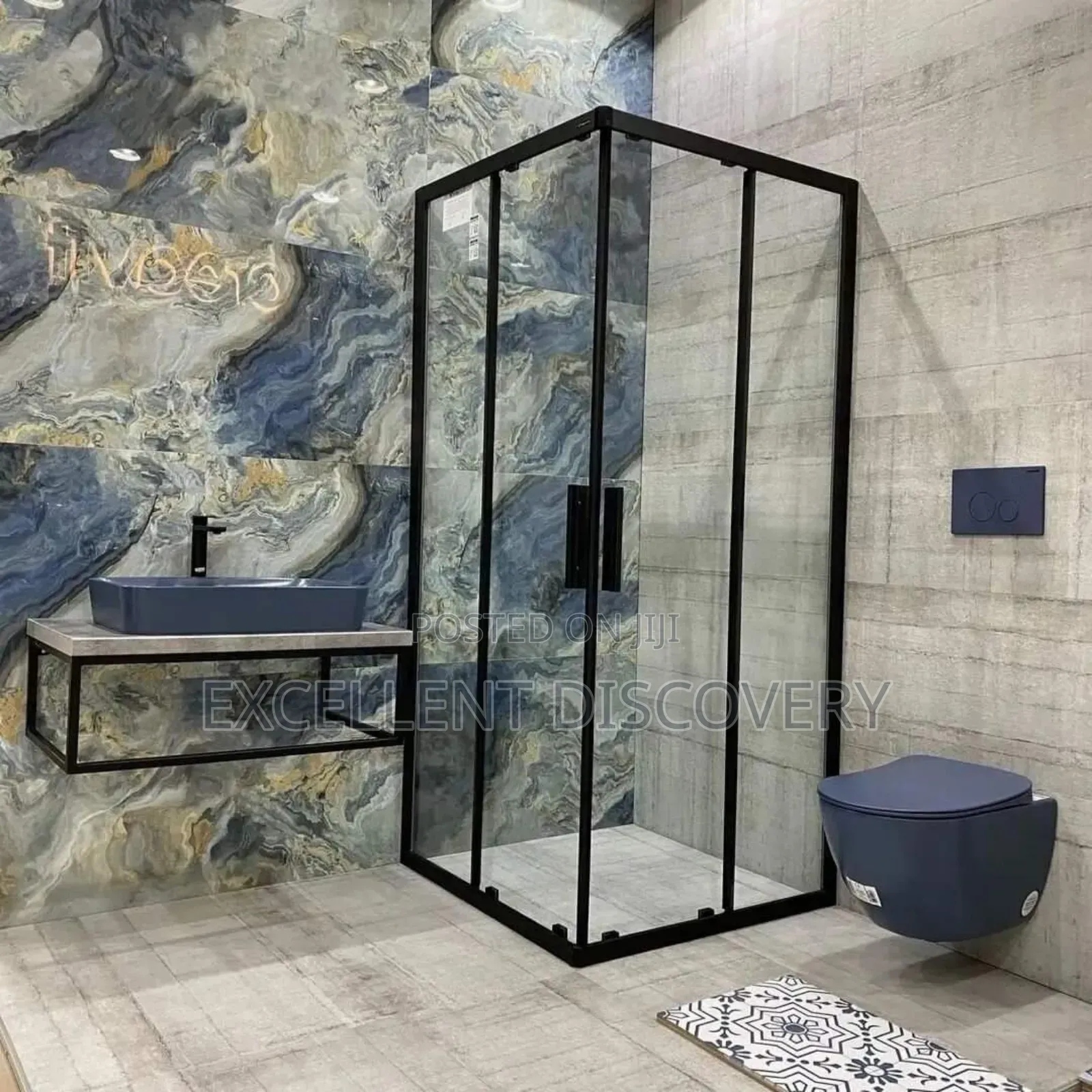 Black Shower Cubicle 1