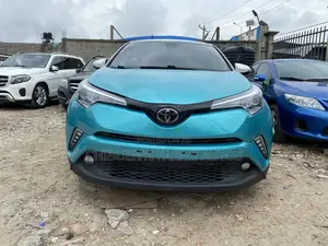 Toyota C-HR XLE Prermium FWD (2.0L 4cyl 2AM) 2018 Teal