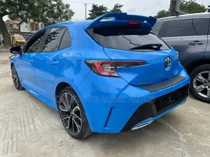 Toyota Corolla XSE (1.8L 4cyl 2A) 2019 Blue
