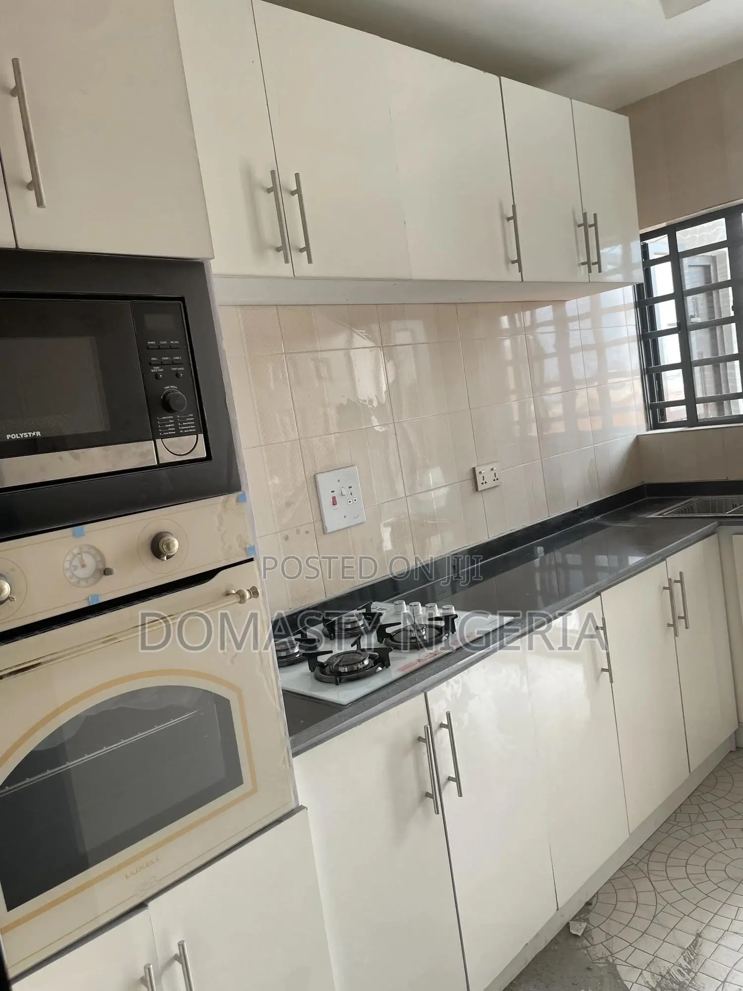 Kitchen Cabinet