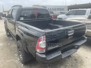 Toyota Tacoma 2013 Black