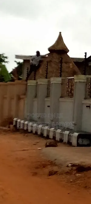 Bush Bar Construction
