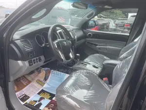 Toyota Tacoma 2015 Black