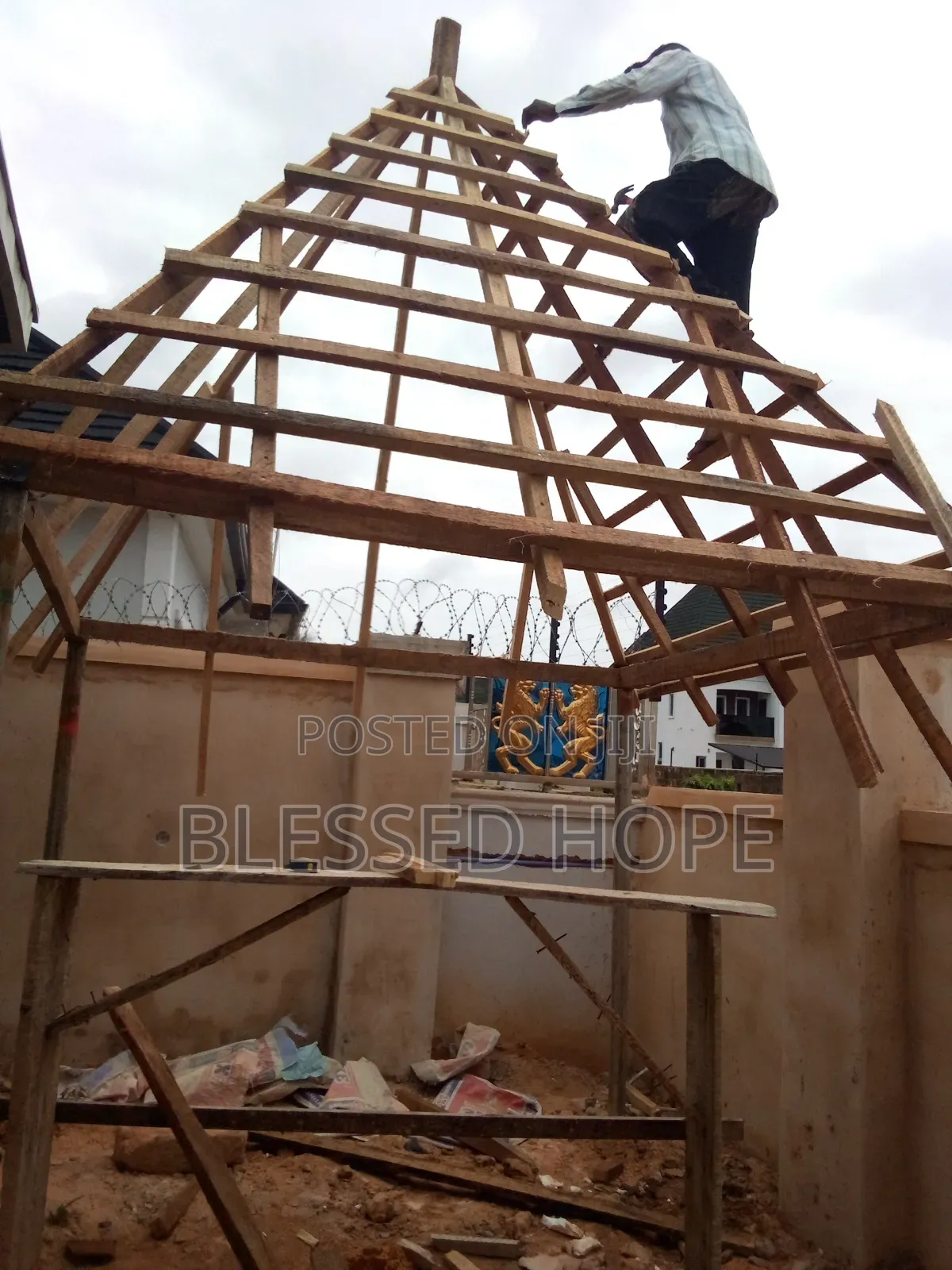 Bush Bar Construction