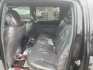 Toyota Tacoma 2015 Black