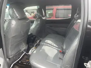 Toyota Tacoma 2011 Black
