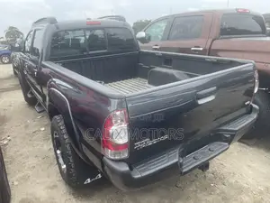 Toyota Tacoma 2011 Black