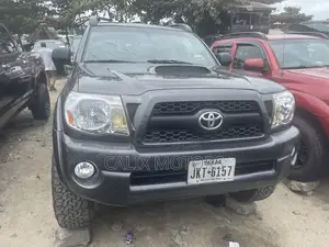 Toyota Tacoma 2011 Black