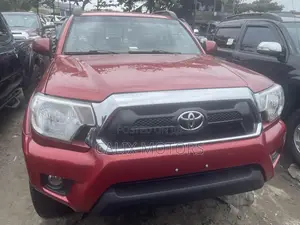 Toyota Tacoma 2014 Red