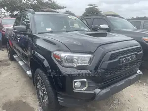 Toyota Tacoma 2018 Black