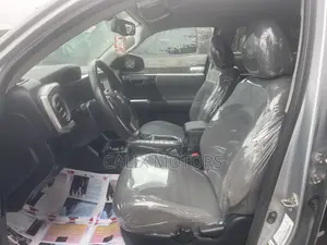 Toyota Tacoma 2018 Gray