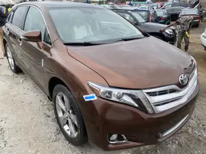 Toyota Venza XLE AWD V6 2013 Brown