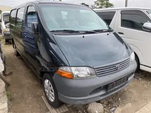 Toyota HiAce 2001 Green