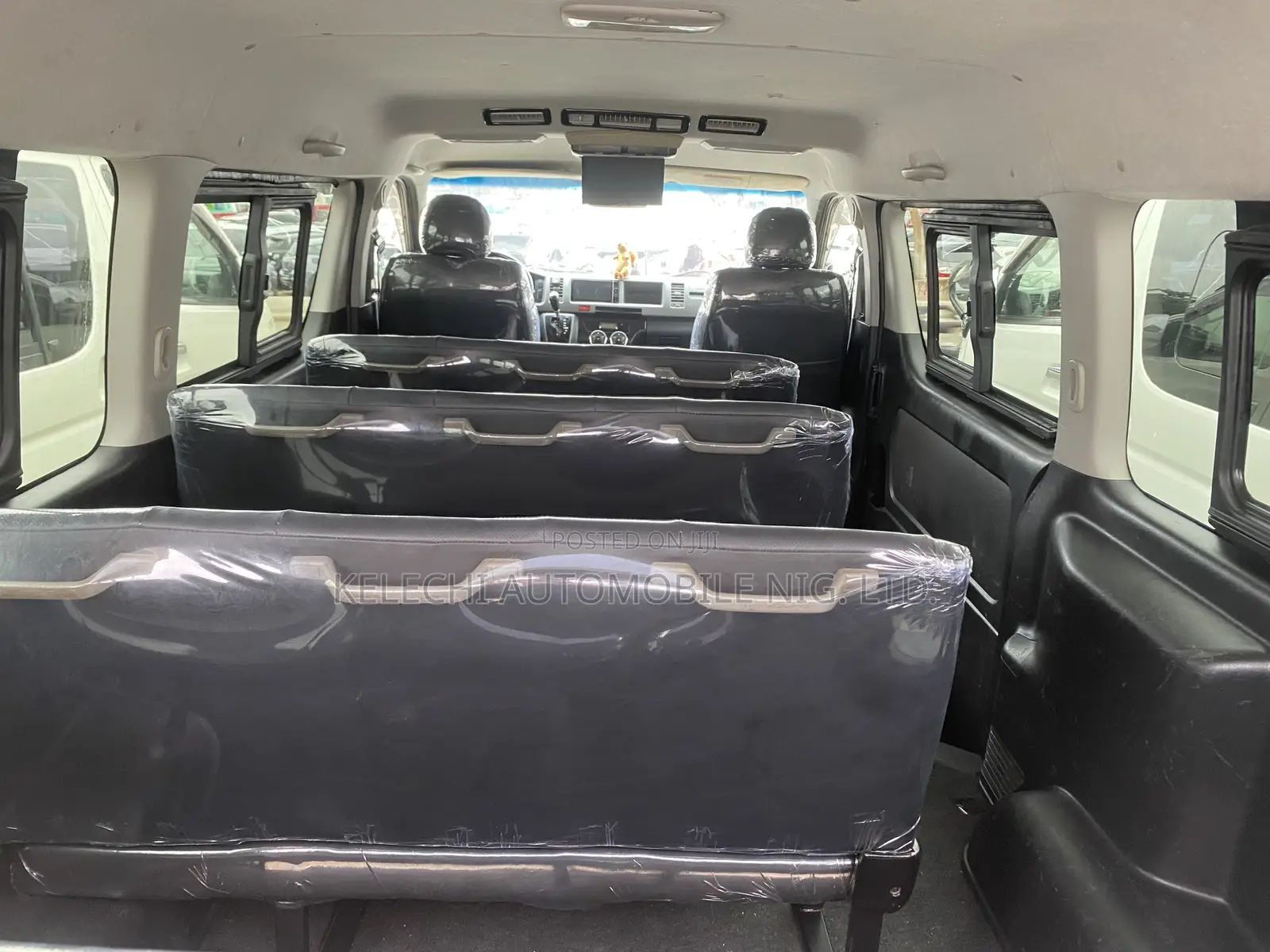 Toyota HiAce 2015 White